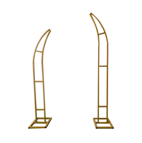 Horn shape wedding arch